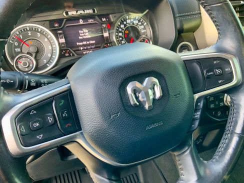 Used 2020 RAM 1500 Laramie w/ Off Road Group image 48