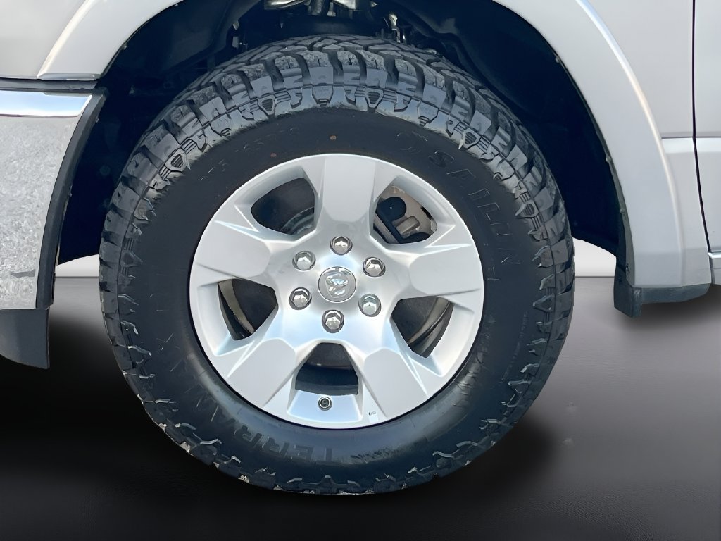 Used 2025 RAM 1500 Big Horn AWD/4WD image 29