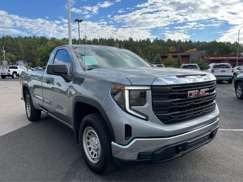 Used 2025 GMC Sierra 1500 Pro w/ Pro Value Package image 6