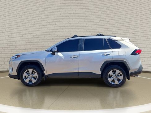 Used 2024 Toyota RAV4 XLE AWD/4WD image 8