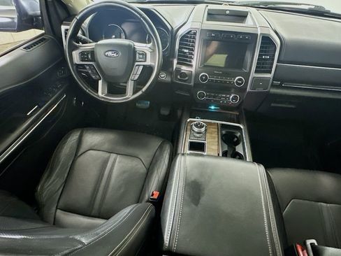 Used 2019 Ford Expedition Platinum RWD image 17