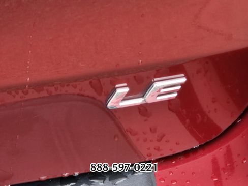 Used 2018 Toyota Sienna LE image 15