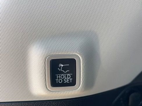 Used 2023 Jeep Grand Cherokee Limited w/ Trailer Tow Prep Group (B) image 24