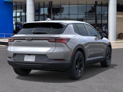 New 2026 Chevrolet Equinox EV LT w/ Midnight Package image 4