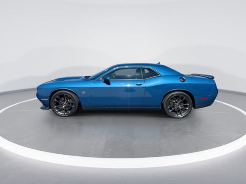Used 2021 Dodge Challenger R/T Scat Pack RWD image 6