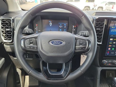 Used 2025 Ford Ranger XLT w/ FX4 Off-Road Package AWD/4WD image 19