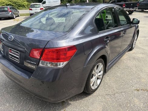 Used 2014 Subaru Legacy 2.5i Premium AWD/4WD image 9
