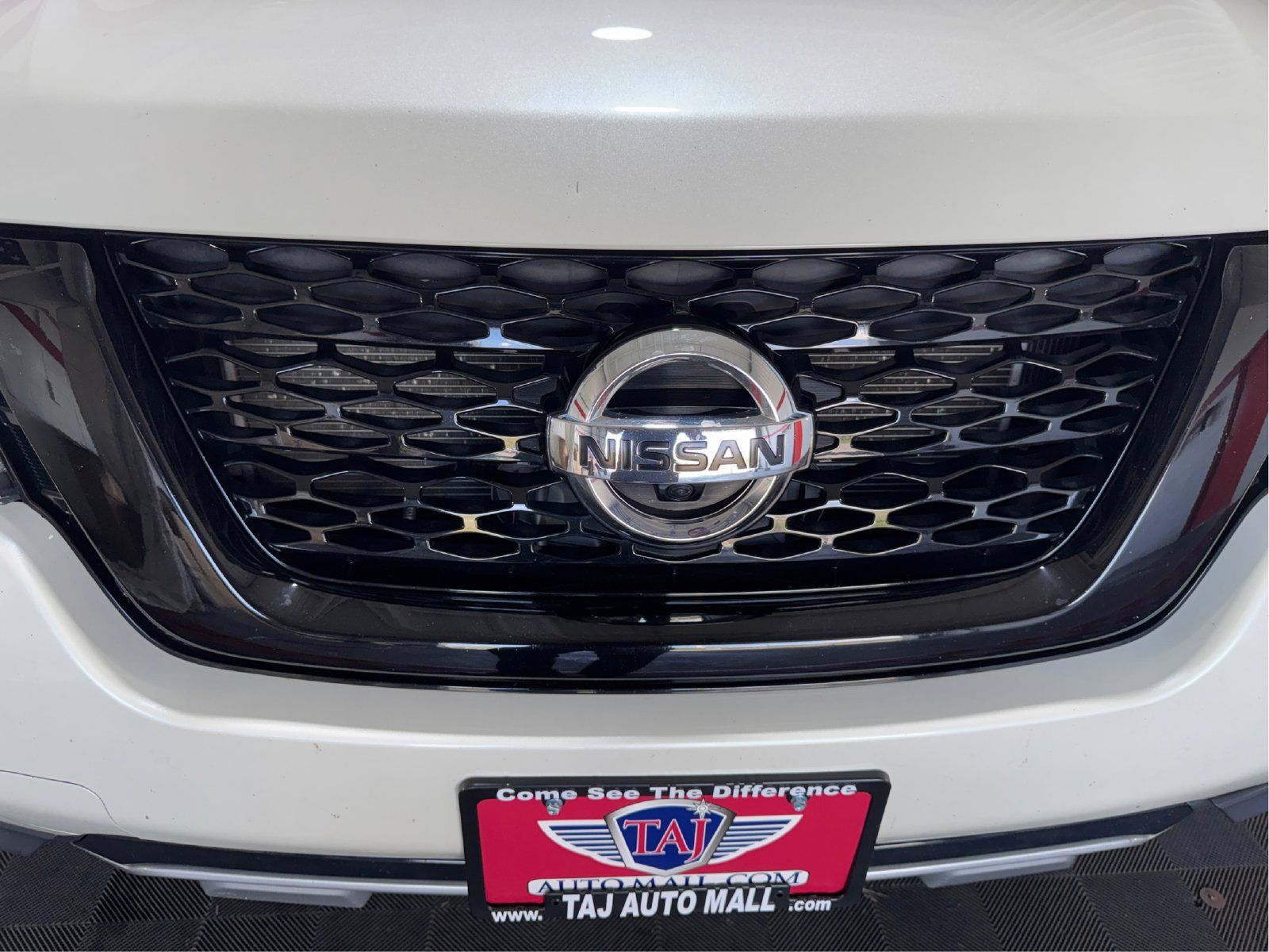 Used 2020 Nissan Pathfinder SL AWD/4WD image 23