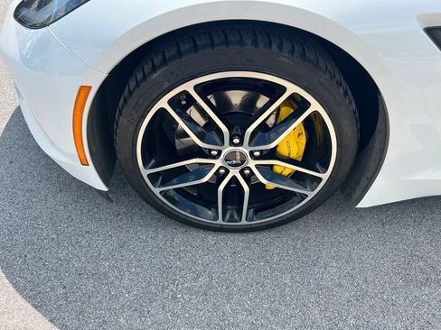 Used 2016 Chevrolet Corvette Stingray Coupe w/ Carbon Flash Badge Package RWD image 12