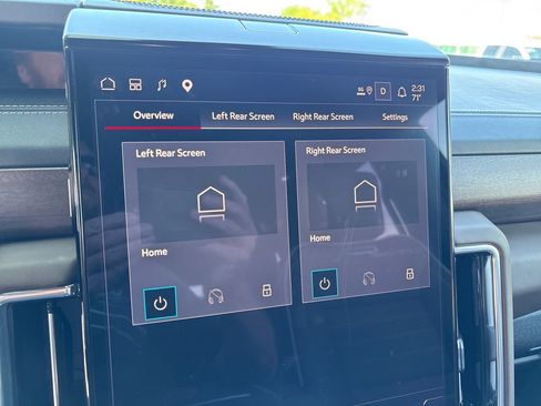Certified 2025 GMC Yukon XL Denali Ultimate AWD/4WD image 39