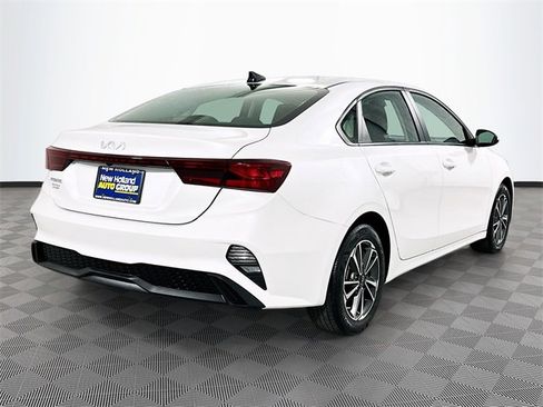 Used 2023 Kia Forte LXS image 7