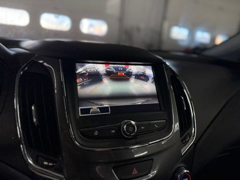 Used 2019 Chevrolet Cruze LS w/ LS Convenience Package image 18