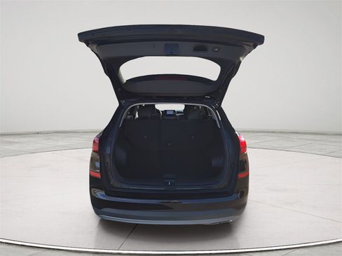 Used 2021 Hyundai Tucson Limited image 12