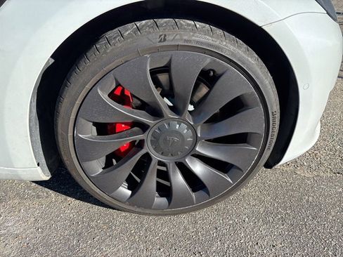 Used 2021 Tesla Model 3 Performance image 15