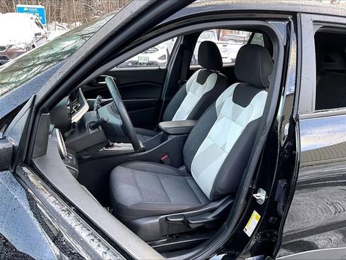 Used 2024 Chevrolet Trax RS image 10