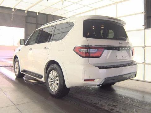 Used 2024 Nissan Armada SV image 5
