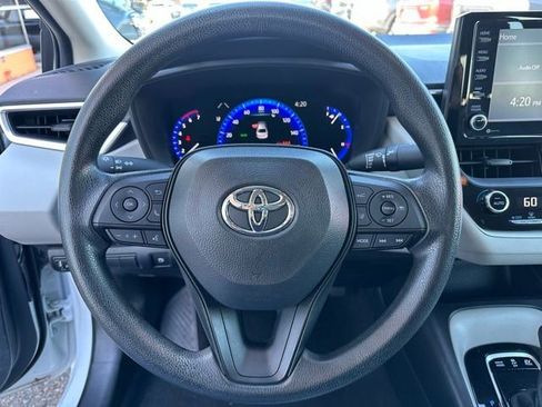 Used 2022 Toyota Corolla LE image 14