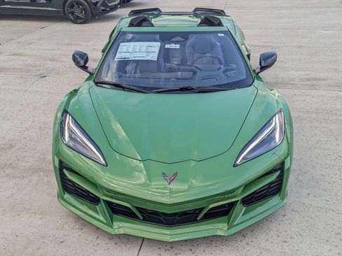 New 2026 Chevrolet Corvette E-Ray image 32