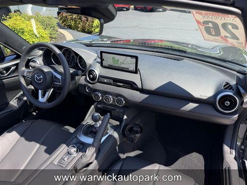 Used 2026 MAZDA MX-5 Miata RF Grand Touring w/ Weather Package RWD image 17