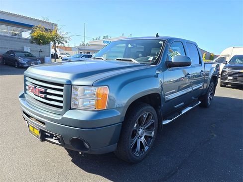 New 2026 Chevrolet Blazer EV LT image 39