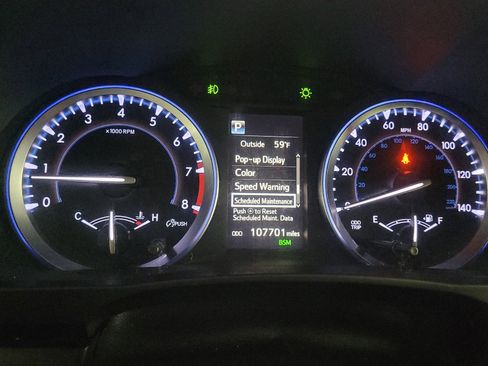 Used 2018 Toyota Highlander XLE FWD image 23