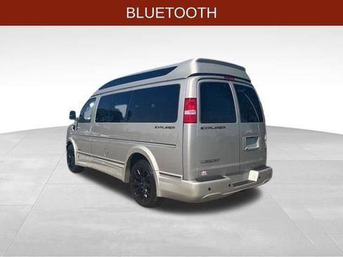 Used 2023 Chevrolet Express 2500 RWD image 5
