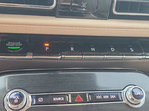 Certified 2022 Lincoln Nautilus FWD image 29