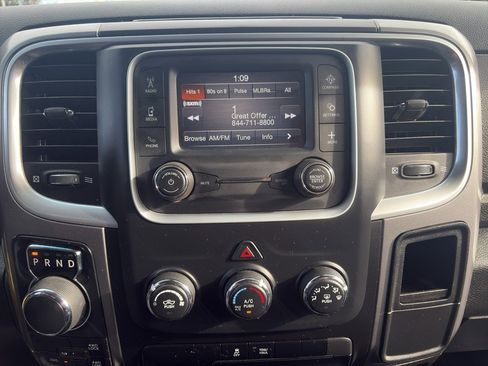 Used 2024 RAM 1500 Classic SLT image 9