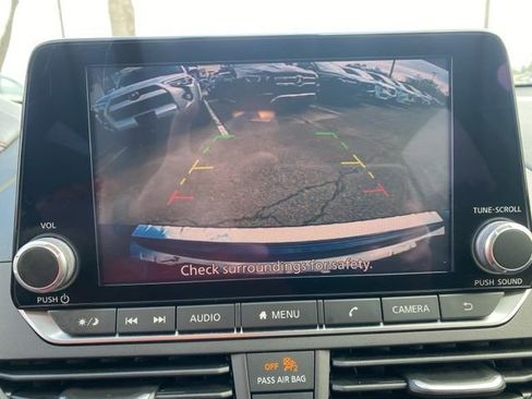 Used 2022 Nissan Altima 2.5 SR image 14