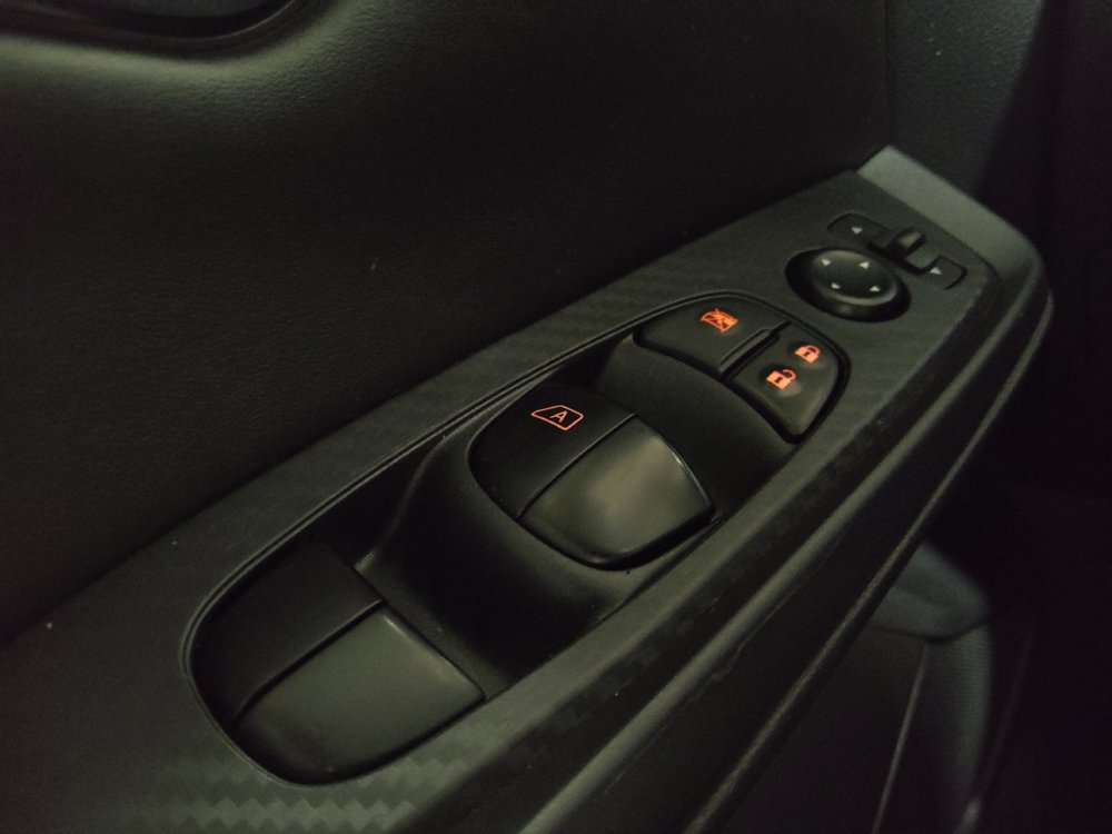 Used 2024 Nissan Sentra SV FWD image 27
