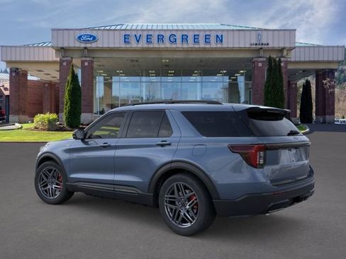 New 2026 Ford Explorer ST-Line w/ ST-Line Street Pack AWD/4WD image 4