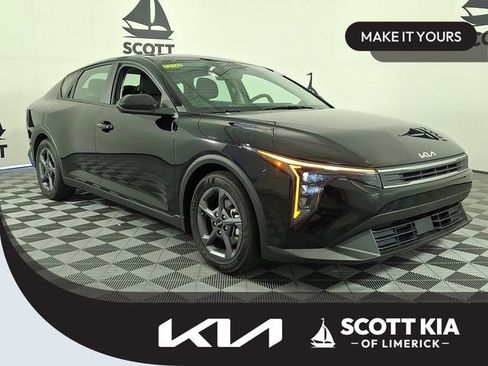 Certified 2025 Kia K4 FWD image 1