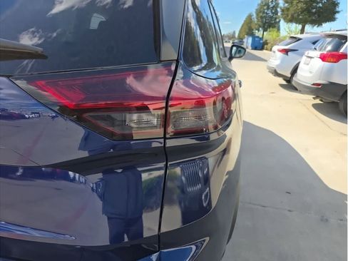 Used 2026 Nissan Rogue SV image 8