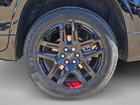 Used 2023 Chevrolet Traverse Premier w/ Redline Edition image 26