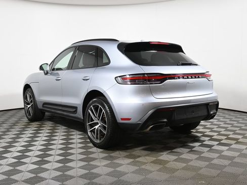 Used 2024 Porsche Macan AWD/4WD image 3