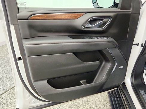 Used 2023 Chevrolet Tahoe High Country AWD/4WD image 11