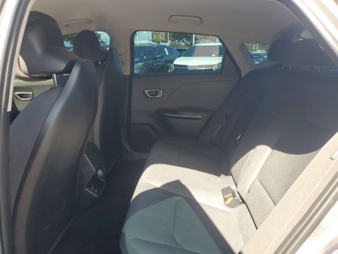 Used 2025 Kia K4 FWD image 13