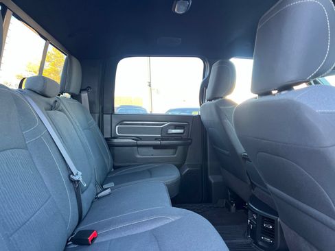 Used 2022 RAM 3500 Big Horn w/ Level C Equiment Group AWD/4WD image 18
