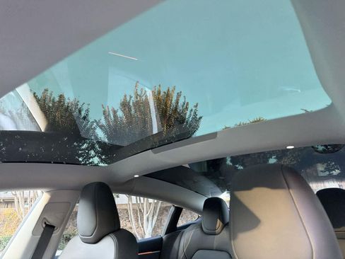 Used 2024 Tesla Model 3 Standard Range image 10