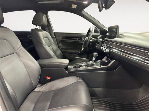 Used 2025 Honda Civic Sport image 15