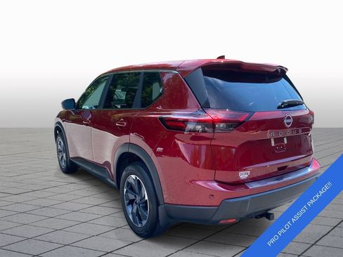 Used 2025 Nissan Rogue SV FWD image 5