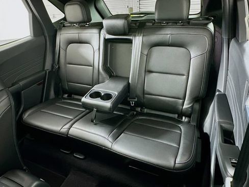 Used 2022 Ford Escape SEL FWD image 11