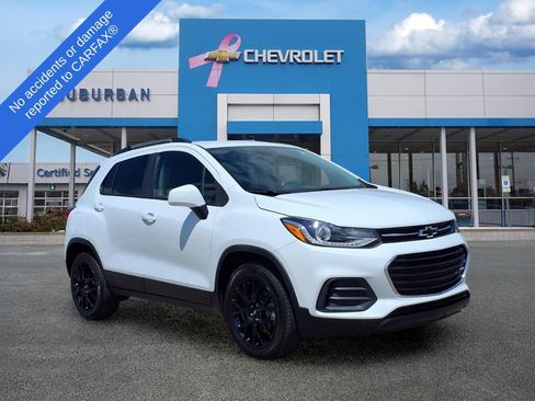 Used 2022 Chevrolet Trax LT w/ Sport Edition AWD/4WD image 3
