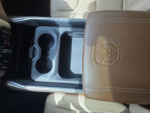 Used 2021 RAM 1500 Laramie AWD/4WD image 26