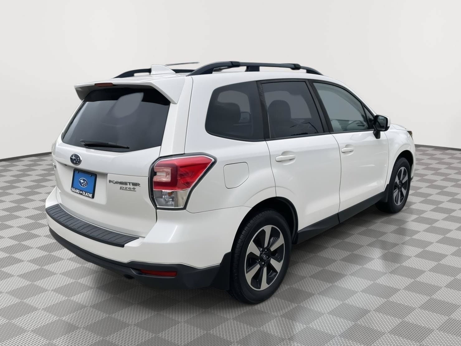 Used 2017 Subaru Forester 2.5i Premium AWD/4WD image 15
