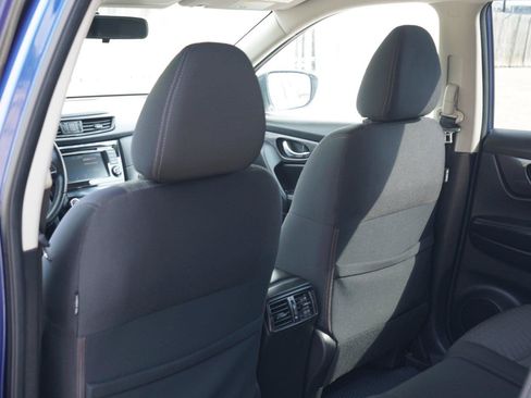 Used 2018 Nissan Rogue SV AWD/4WD image 20