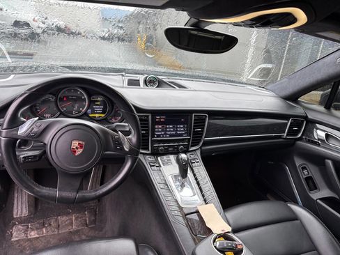 Used 2010 Porsche Panamera Turbo image 11