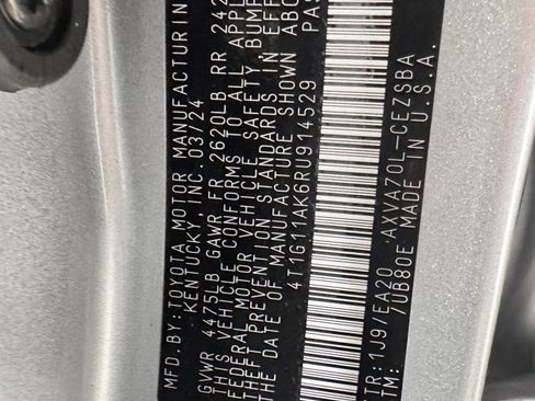 Used 2023 Toyota Camry LE image 29