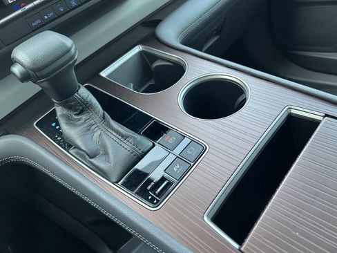 Used 2021 Toyota Sienna LE image 17