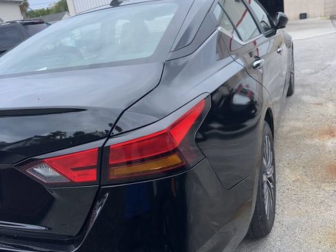 Used 2025 Nissan Altima 2.5 SV FWD image 8